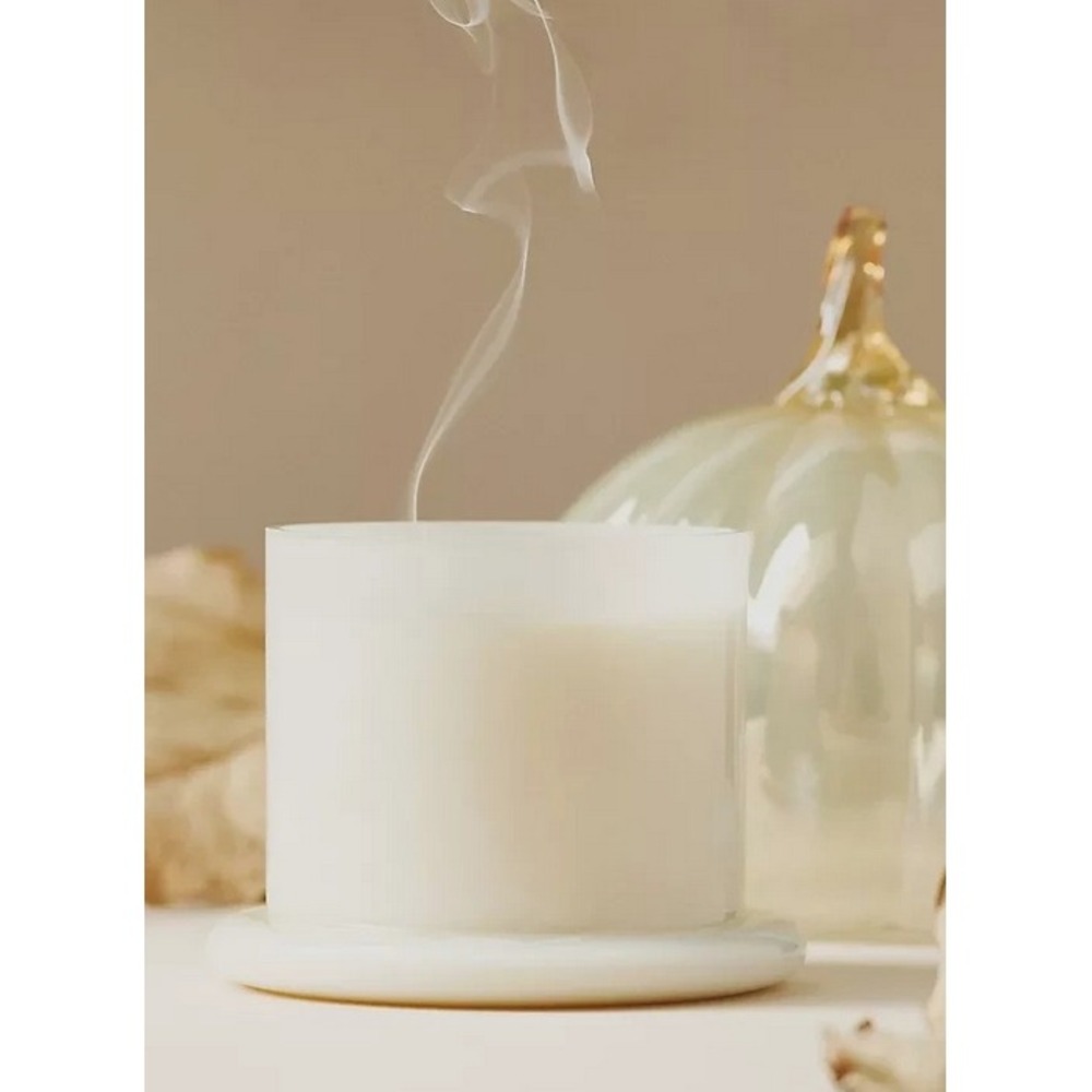 Anthropologie Cloche Glass Candle Jar Malted Pumpkin Rum Woodsy Scent Great Gift